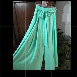 Palazzo pants self-tie